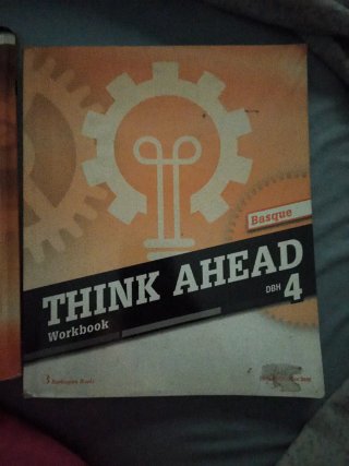 Think Ahead 4ºeso. Student's book