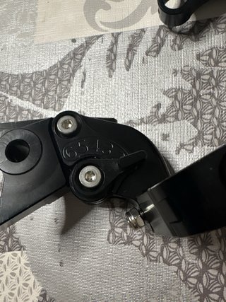 Juego de Manetas Regulables CNC para Moto - Negras