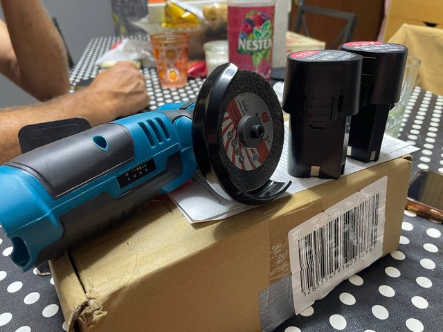 Mini amoladora 12V 19500 RPM + 2 Baterías