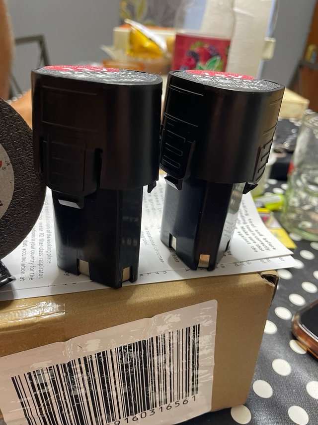 Mini amoladora 12V 19500 RPM + 2 Baterías