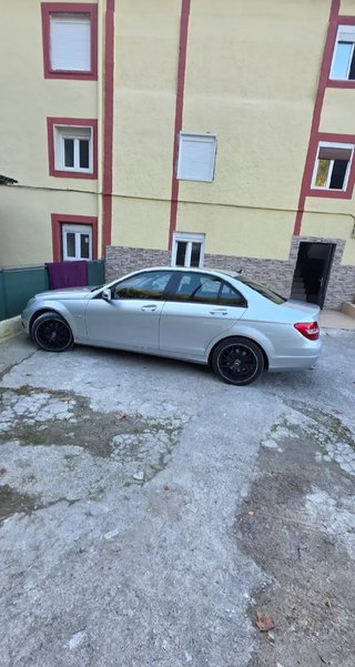 Mercedes-Benz Clase C 2011