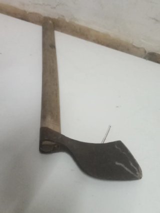 Azada/Hoe de metal y madera