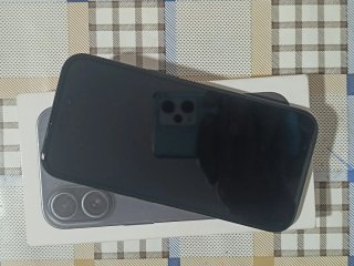 iPhone 16 128GB Negro/Gris