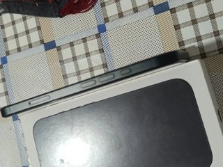 iPhone 16 128GB Negro/Gris