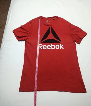 Camiseta Reebok Delta Roja Logo – Talla / Size M