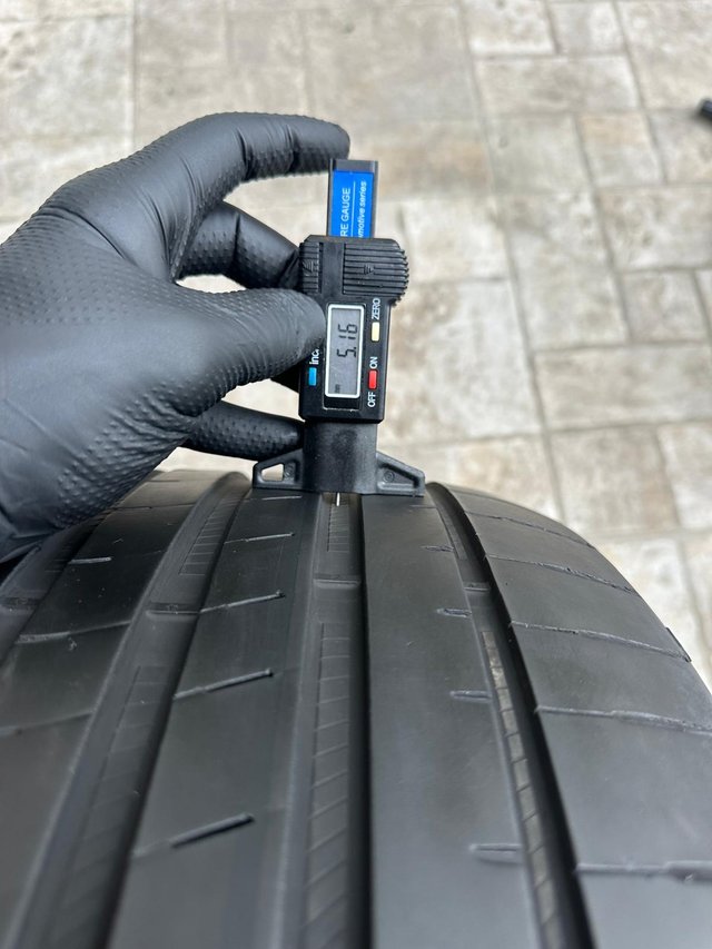 Neumáticos 245/40 R19 GOODYEAR