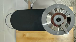 Cafetera Nespresso Vertuo Gris