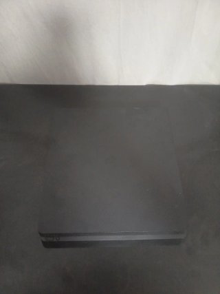 Consola PS4 Slim Negra 860 GB