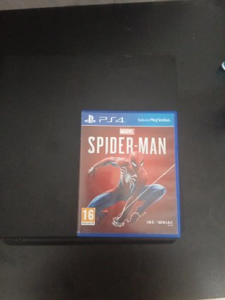 Consola PS4 Slim Negra 860 GB