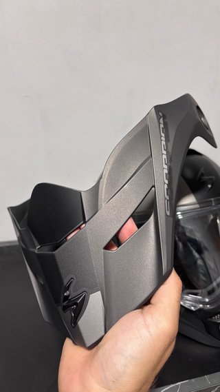 Casco Scorpion + Accesorios