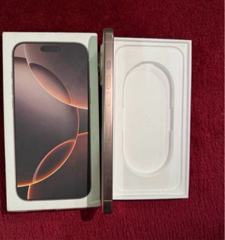iPhone 16 Pro Max 256GB Dorado