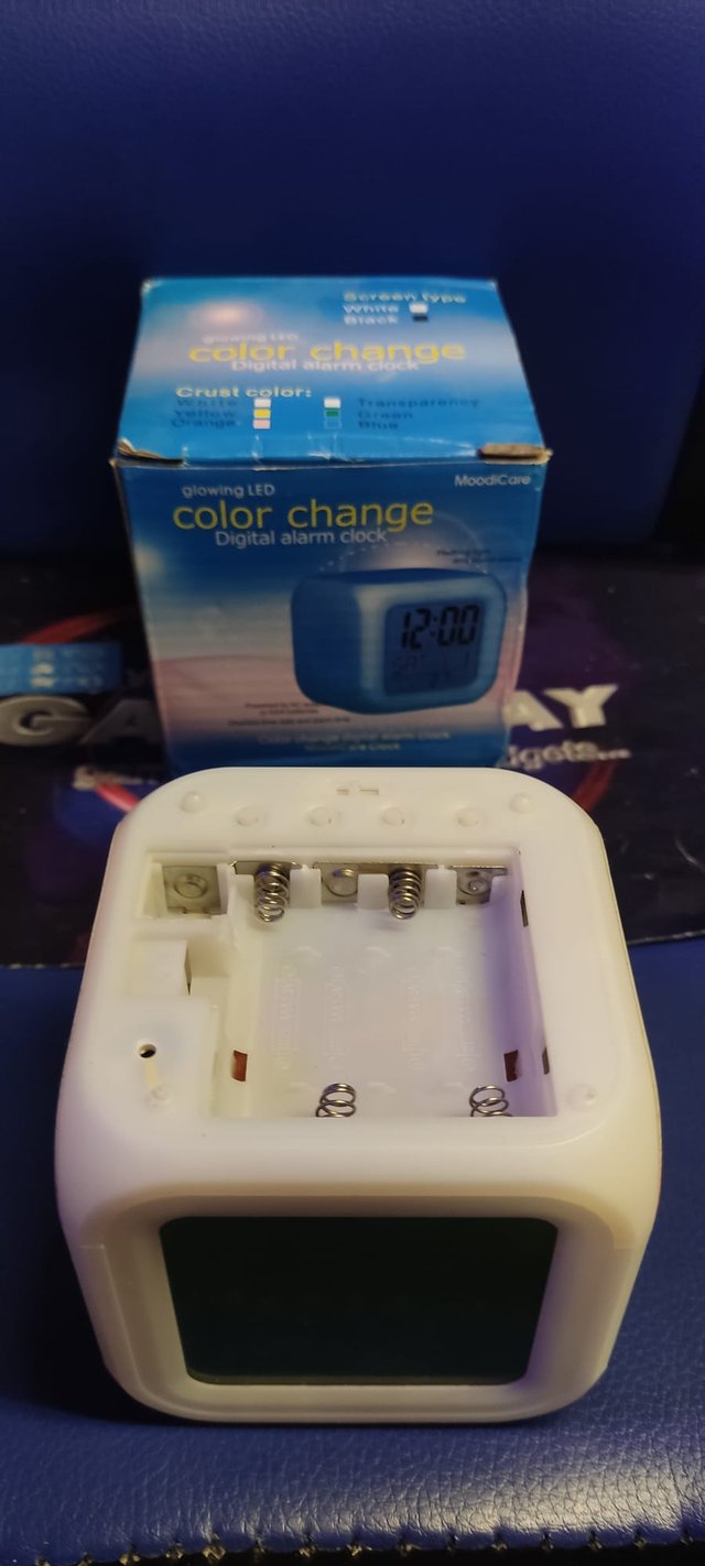 RELOJ ALARMA DRAGON BALL Z LED RGB NUEVO