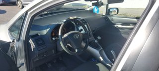 Toyota Auris 2010