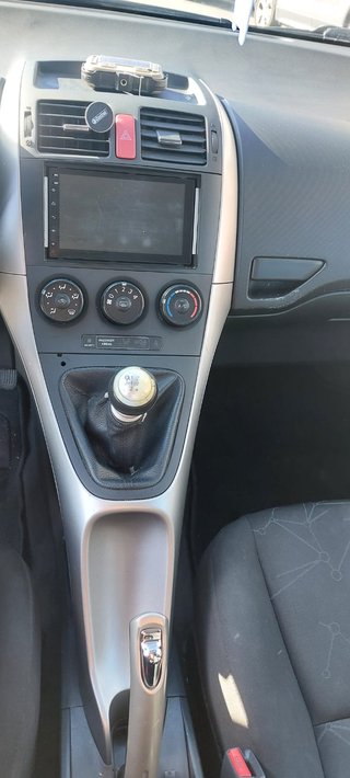 Toyota Auris 2010