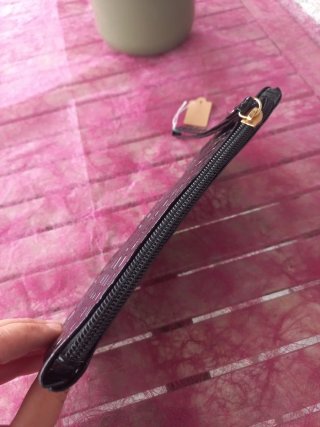 Monedero/Clutch Negro Efecto Cocodrilo