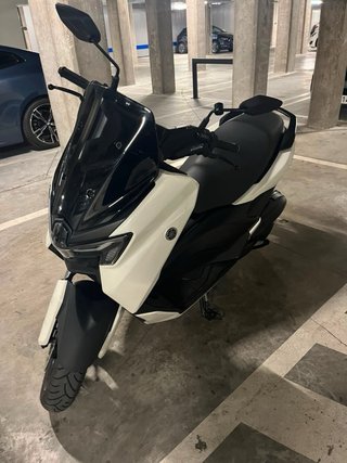 Yamaha NMAX 125 2025 - 21.000 km