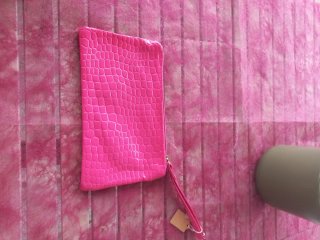 Monedero rosa efecto cocodrilo