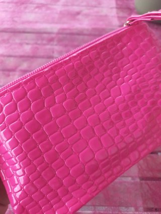 Monedero rosa efecto cocodrilo