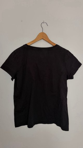Camiseta Levi's Negra V-Neck