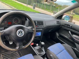 Volkswagen Golf 2000