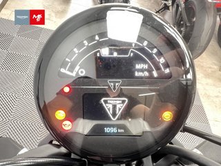 TRIUMPH TRIDENT 660 2025 1093 kms.