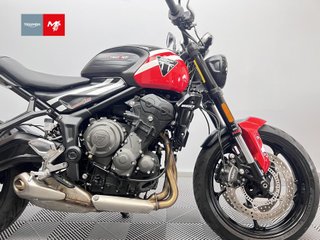 TRIUMPH TRIDENT 660 2025 1093 kms.