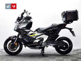 HONDA X-ADV 2024 18820 kms.