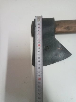 Hacha de mano
