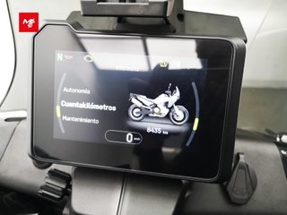HUSQVARNA NORDEN 901 2022 8435 kms.