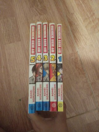 Mangas 1-5 My Hero Academia