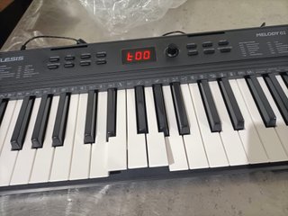 - Alesis teclado piano eléctrico principiantes