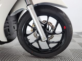 PIAGGIO MEDLEY S 125 2024 4982 kms.