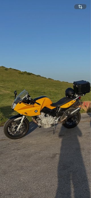 BMW F800S Amarilla