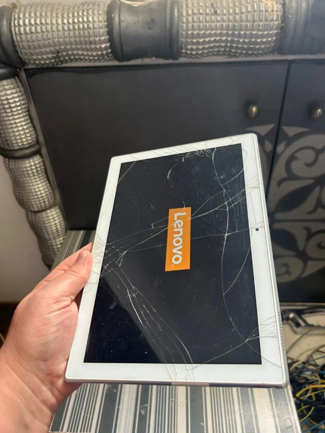 Tablet Lenovo Tab 4, 16 Gb