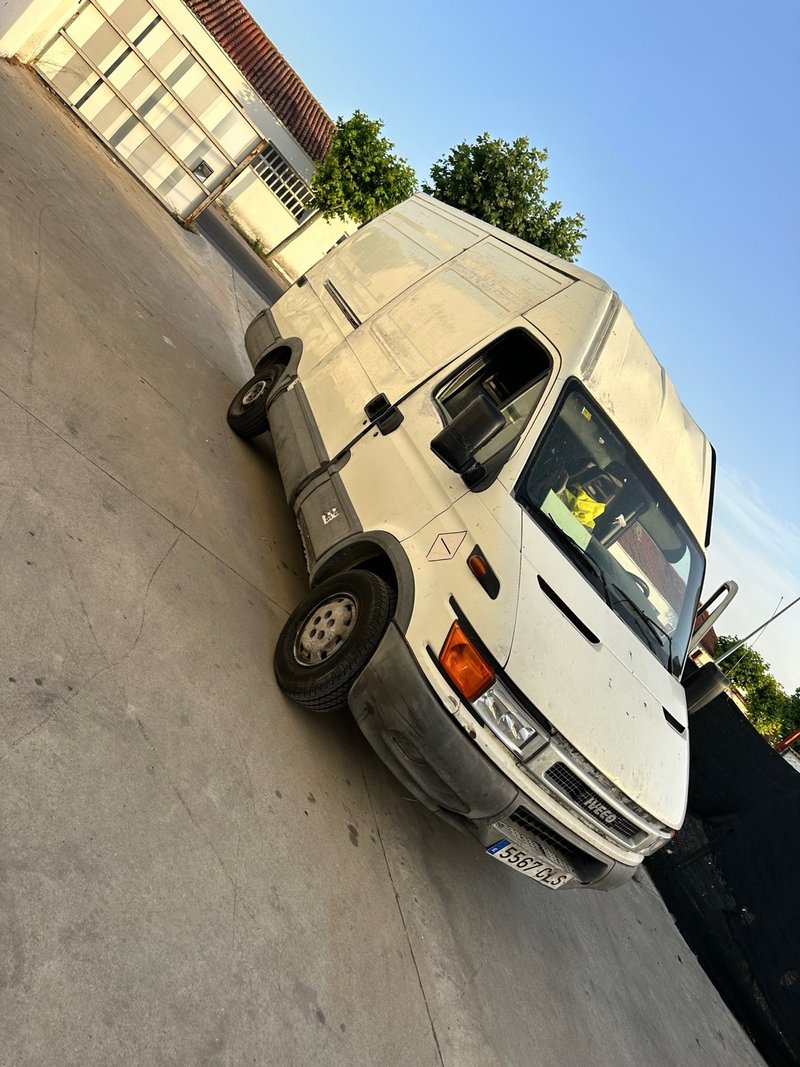 Iveco Daily 2002 - foto 1