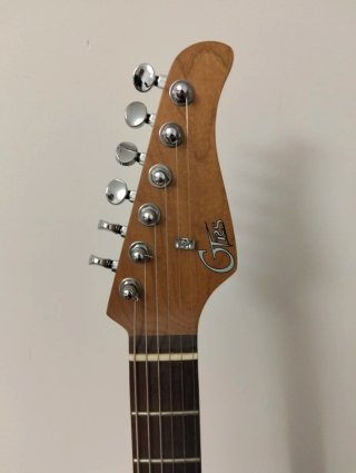 Guitarra Mooer GTRS Roja