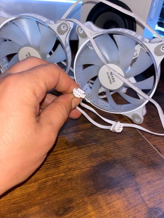 Ventiladores PC ARGB blancos - set de 3