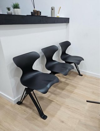 3 Sillas Negras para Oficina/Recepción