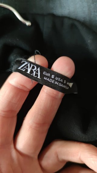 Vestido negro ajustado Zara Talla S