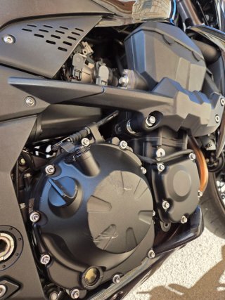Kawasaki Z750 Naked Negra 2008