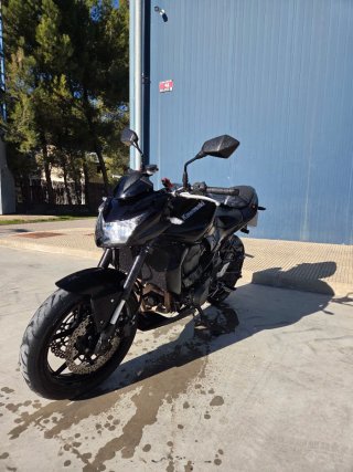 Kawasaki Z750 Naked Negra 2008