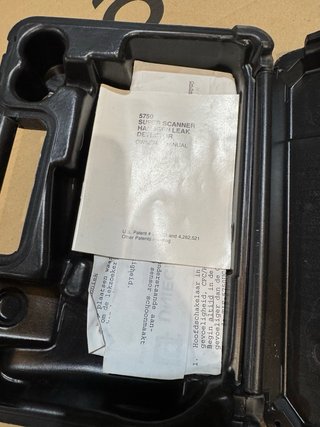 Detector de fugas refrigerante TIF 5750 UC