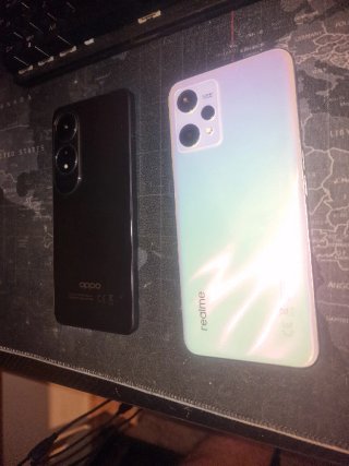 Lote 2 Smartphones Oppo y Realme