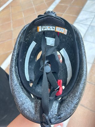 Casco rosa infantil