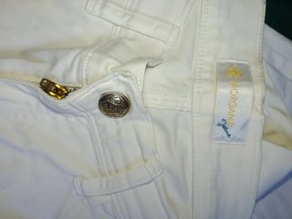 Vaqueros Morgana Blancos con Detalles Dorados