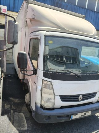 Renault Trucks Maxity 2013