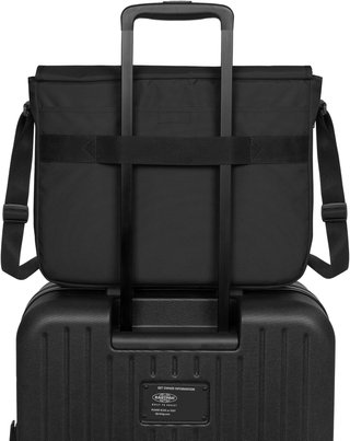 Eastpak Delegate bolso bandolera resistente