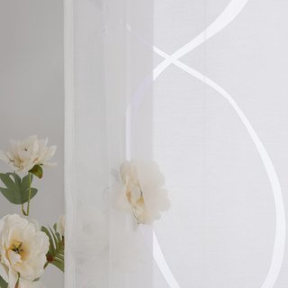Estor moderno transparente con patrón ondas