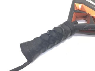 pala de padel bullpadel vertex 04 proline bp2k25