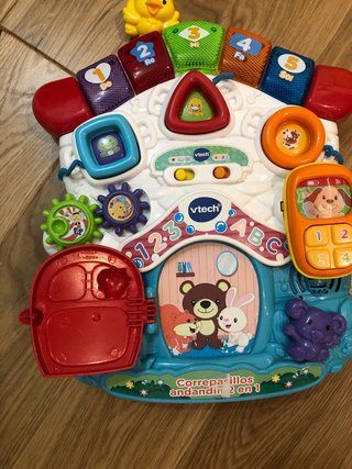 Correpasillos y centro de actividades 2 en 1 vtech